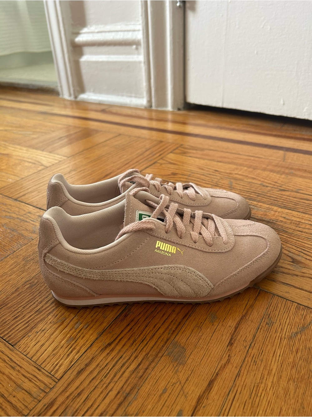 PUMA Arizona Suede Sneakers in Rose Quartz Size 6